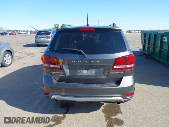 2016 Dodge Journey Crossroad Plus z VIN 3C4PDDGGXGT135934, wystawiony jako IAAI lot #41976026 z przebiegiem 141 181 mil mil oraz . Historia ofert i sprzedaży dostępna na DreamBid. Obrazek 16.