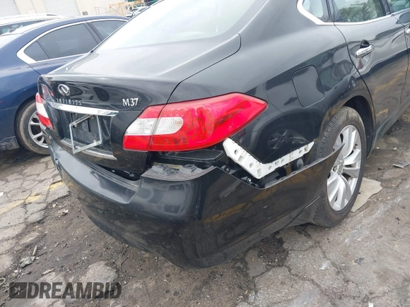 2011 Infiniti M z VIN JN1BY1AP8BM322290, wystawiony jako IAAI lot #41864491 z przebiegiem 195 826 mil mil oraz . Historia ofert i sprzedaży dostępna na DreamBid. Obrazek 14.