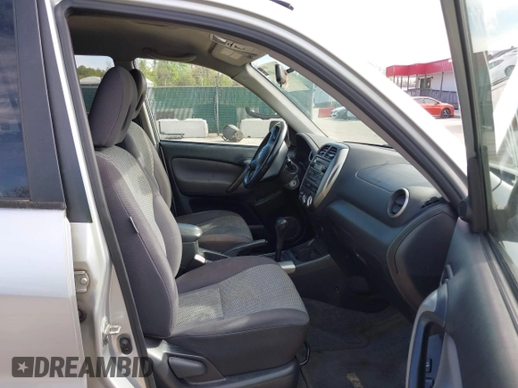 2005 Toyota RAV4 with VIN JTEGD20V750066025, listed as a IAAI auction lot 42101689 with 227,405 mi miles. Bid and sale history available at carsss.com. Image 5.