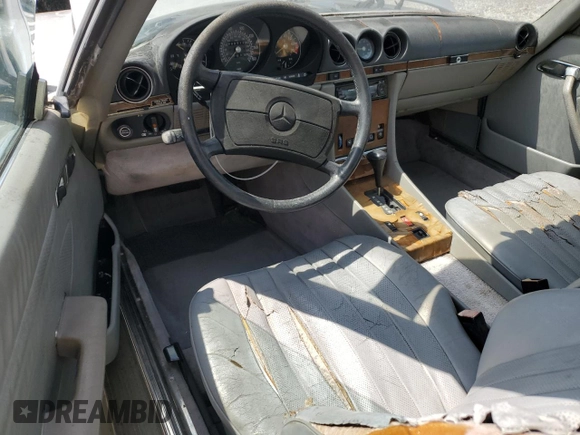 1986 Mercedes-Benz 560 with VIN WDBBA48D9GA037751, listed as a Copart auction lot 54861415 with 86,212 mi miles and Clean Title. Bid and sale history available at carsss.com. Image 8.