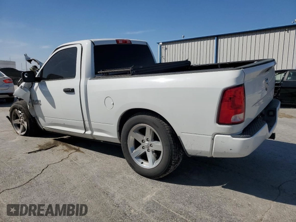 2016 Ram 1500 Express z VIN 3C6JR6AG7GG278061, wystawiony jako Copart lot #49131305 z przebiegiem Nie podano mil oraz Szkoda całkowita • Salvage title. Historia ofert i sprzedaży dostępna na DreamBid. Obrazek 2.