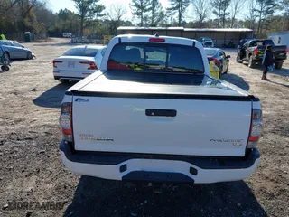 2013 Toyota Tacoma PreRunner with VIN 3TMJU4GN4DM150682, listed as a IAAI auction lot 41206289 with 66,179 mi miles. Bid and sale history available at carsss.com. Image 16.