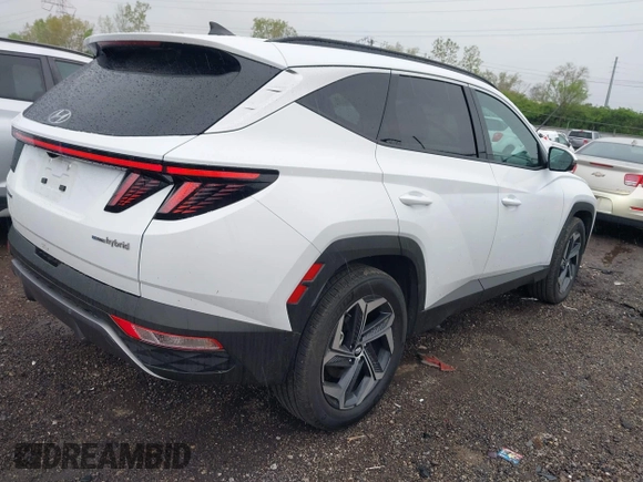 2024 Hyundai Tucson Limited with VIN KM8JECD18RU184602, listed as a IAAI auction lot 42128254 with 21,269 mi miles and . Bid and sale history available at carsss.com. Image 4.
