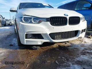 2017 BMW 3 Series 340i with VIN WBA8B3G51HNA92802, listed as a IAAI auction lot 41311483 with 76,904 mi miles and . Bid and sale history available at DreamBid. Image 18.