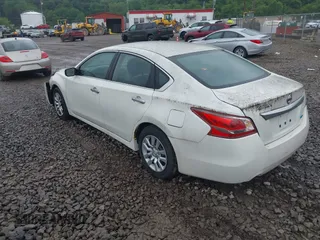 2013 Nissan Altima SL z VIN 1N4AL3AP5DC146090, wystawiony jako IAAI lot #42364535 z przebiegiem 83 518 mil mil oraz . Historia ofert i sprzedaży dostępna na DreamBid. Obrazek 3.