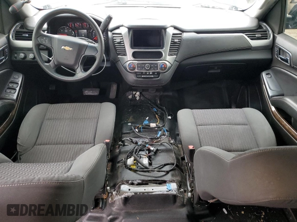 2015 Chevrolet Tahoe z VIN 1GNSK3EC1FR686729, wystawiony jako Copart lot #55844105 z przebiegiem 147 582 mil mil oraz Szkoda całkowita • Salvage title. Historia ofert i sprzedaży dostępna na DreamBid. Obrazek 8.