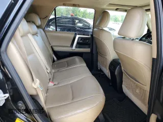 2010 Toyota 4Runner SR5 z VIN JTEZU5JR8A5000530, wystawiony jako Copart lot #55772475 z przebiegiem Nie podano mil oraz Szkoda całkowita • Salvage title. Historia ofert i sprzedaży dostępna na DreamBid. Obrazek 10.