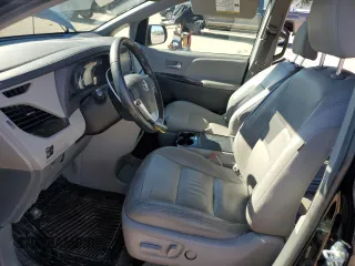 2019 Toyota Sienna XLE Auto Access Seat with VIN 5TDYZ3DC6KS971793, listed as a Copart auction lot 79479604 with 113,438 mi miles and Salvage Title. Bid and sale history available at carsss.com. Image 7.
