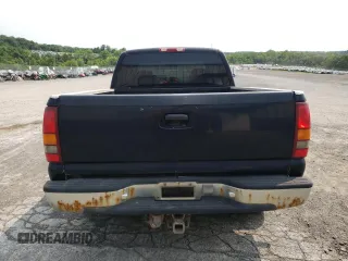 1999 GMC Sierra 1500 SLE z VIN 1GTEK19T1XE525598, wystawiony jako Copart lot #59525385 z przebiegiem 201 067 mil mil oraz Czysty tytuł • Clean title. Historia ofert i sprzedaży dostępna na DreamBid. Obrazek 6.