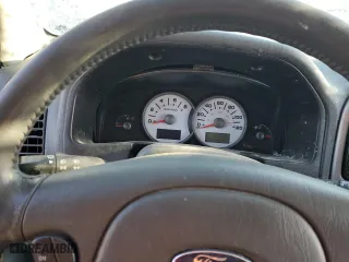 2005 Ford Escape XLT with VIN 1FMCU031X5KA29048, listed as a Copart auction lot 46323555 with 0 mi miles and Salvage Title. Bid and sale history available at carsss.com. Image 9.