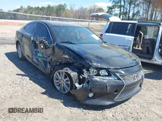 2014 Lexus ES 350 with VIN JTHBK1GG6E2087733, listed as a IAAI auction lot 41872498 with 191,347 mi miles. Bid and sale history available at carsss.com. Image 1.