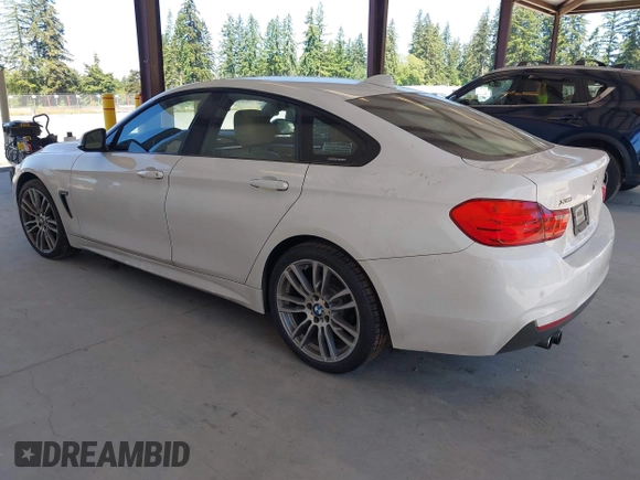 2015 BMW 4 Series 428i xDrive z VIN WBA4A7C55FD413965, wystawiony jako IAAI lot #42368615 z przebiegiem 108 308 mil mil oraz . Historia ofert i sprzedaży dostępna na DreamBid. Obrazek 3.