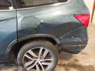 2016 Honda Pilot Elite with VIN 5FNYF6H09GB085621, listed as a IAAI auction lot 41788911 with 137,199 mi miles. Bid and sale history available at carsss.com. Image 20.