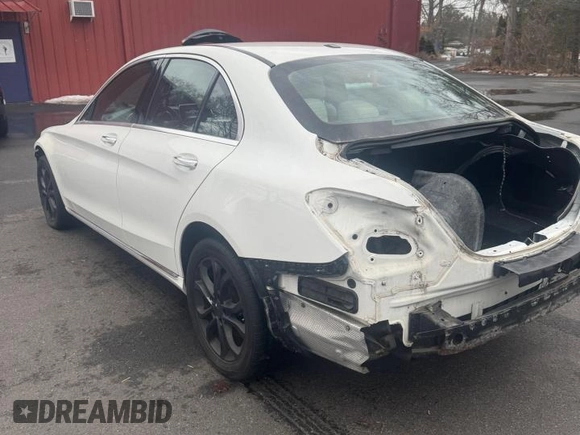 2015 Mercedes-Benz C 300 Luxury с VIN 55SWF4KB0FU063185, выставлен на аукционе Copart как лот 67022065 с пробегом Не указан миль и Чистый • Clean title. История ставок и продаж доступна на DreamBid. Изображение 3.