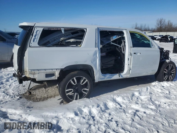 2019 Chevrolet Suburban Premier with VIN 1GNSKJKJ2KR127126, listed as a Copart auction lot 89132285 with 153,878 mi miles and Clean Title. Bid and sale history available at DreamBid. Image 3.