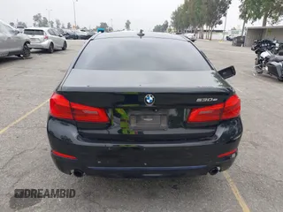 2019 BMW 5 Series 530e с VIN WBAJA9C56KB399028, выставлен на аукционе IAAI как лот 42068202 с пробегом 124 068 миль миль и . История ставок и продаж доступна на DreamBid. Изображение 16.