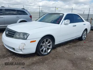 2003 Infiniti M45 with VIN JNKAY41E83M000273, listed as a IAAI auction lot 41720783 with 167,936 mi miles. Bid and sale history available at carsss.com. Image 2.