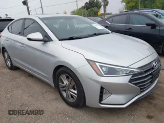 2019 Hyundai Elantra SEL z VIN 5NPD84LF9KH421531, wystawiony jako IAAI lot #42193272 z przebiegiem 82 351 mil mil oraz . Historia ofert i sprzedaży dostępna na DreamBid. Obrazek 1.