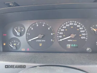 2004 Jeep Grand Cherokee Laredo z VIN 1J4GW48S44C204714, wystawiony jako IAAI lot #42137857 z przebiegiem 251 591 mil mil oraz . Historia ofert i sprzedaży dostępna na DreamBid. Obrazek 7.
