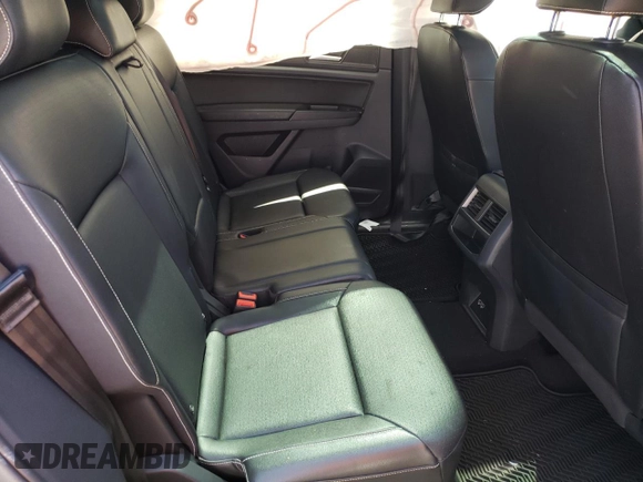 2020 Volkswagen Atlas SE with VIN 1V26C2CA5LC206935, listed as a Copart auction lot 50403204 with 47,881 mi miles and . Bid and sale history available at DreamBid. Image 11.