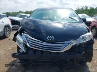 2017 Toyota Sienna XLE Auto Access Seat with VIN 5TDYZ3DC6HS875509, listed as a IAAI auction lot 42367524 with 169,345 mi miles and . Bid and sale history available at DreamBid. Image 13.