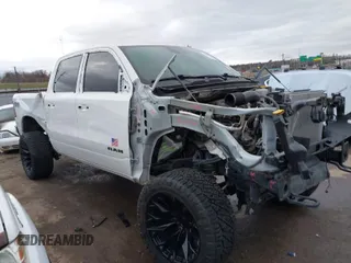 2022 Ram 1500 Big Horn z VIN 1C6SRFMT9NN241711, wystawiony jako IAAI lot #41696580 z przebiegiem 42 693 mil mil oraz . Historia ofert i sprzedaży dostępna na DreamBid. Obrazek 1.