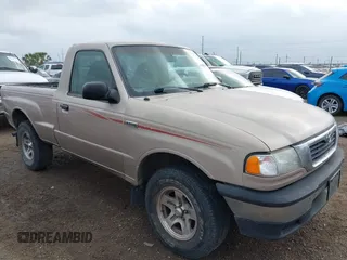 1998 Mazda B-Series Truck SX z VIN 4F4YR12C3WTM30092, wystawiony jako IAAI lot #42109241 z przebiegiem 349 942 mil mil oraz . Historia ofert i sprzedaży dostępna na DreamBid. Obrazek 1.