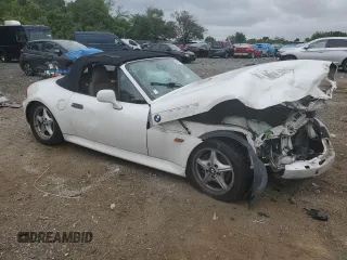 1999 BMW Z3 2.5 z VIN 4USCH9334XLF82884, wystawiony jako Copart lot #64845564 z przebiegiem 109 574 mil mil oraz Szkody całkowita. Historia ofert i sprzedaży dostępna na DreamBid. Obrazek 4.