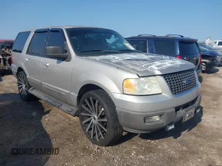 2005 Ford Expedition Special Service with VIN 1FMPU15575LA26271, listed as a IAAI auction lot 42378940 with 175,802 mi miles and . Bid and sale history available at DreamBid. Image 1.