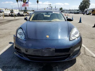 2012 Porsche Panamera with VIN WP0AA2A79CL018752, listed as a Copart auction lot 72083254 with 140,361 mi miles and Salvage Title. Bid and sale history available at carsss.com. Image 5.