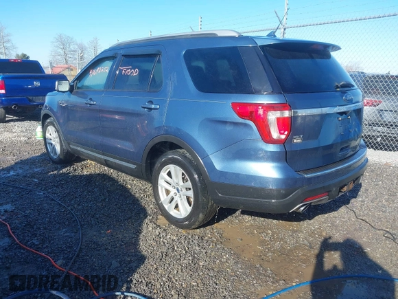 2018 Ford Explorer XLT z VIN 1FM5K8D83JGA30905, wystawiony jako IAAI lot #41642252 z przebiegiem 230 000 mil mil oraz . Historia ofert i sprzedaży dostępna na DreamBid. Obrazek 3.