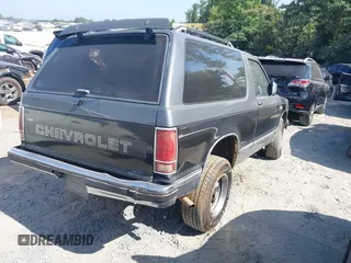 1987 Chevrolet Blazer с VIN 1GNCS18R2H8188749, выставлен на аукционе IAAI как лот 42705290 с пробегом 110 735 миль миль и . История ставок и продаж доступна на DreamBid. Изображение 4.