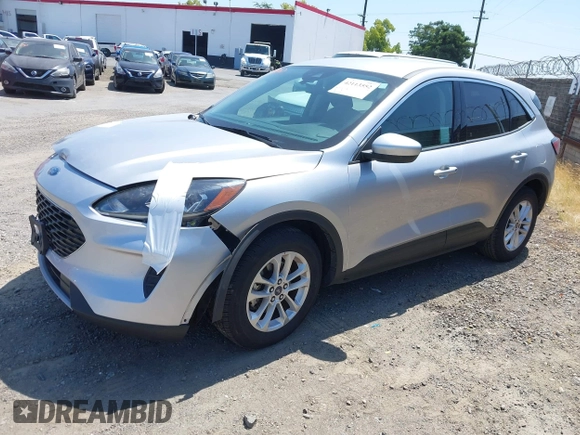 2020 Ford Escape SE с VIN 1FMCU0G68LUA82385, выставлен на аукционе IAAI как лот 42113552 с пробегом 82 771 миль миль и . История ставок и продаж доступна на DreamBid. Изображение 2.