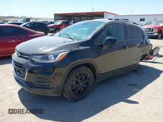 2021 Chevrolet Trax LT with VIN KL7CJPSB0MB340466, listed as a IAAI auction lot 42044241 with 27,019 mi miles. Bid and sale history available at carsss.com. Image 2.