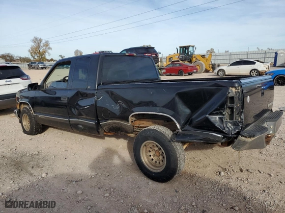 1998 Chevrolet C/K 1500 with VIN 2GCEC19RXW1140316, listed as a Copart auction lot 82714664 with 215,544 mi miles and Salvage Title. Bid and sale history available at carsss.com. Image 2.