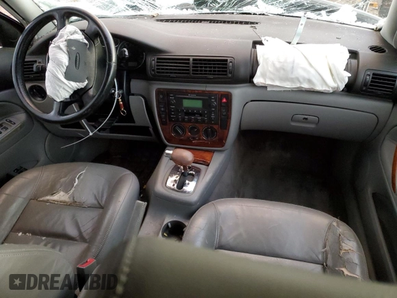 2002 Volkswagen Passat с VIN WVWVH63B52E198207, выставлен на аукционе Copart как лот 82604514 с пробегом Не указан миль и Чистый • Clean title. История ставок и продаж доступна на DreamBid. Изображение 8.