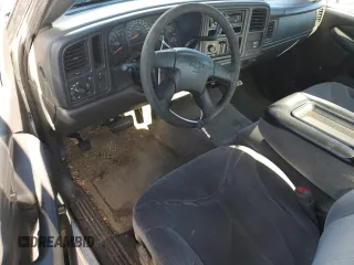 2003 Chevrolet Silverado 1500 with VIN 2GCEC19T631380406, listed as a Copart auction lot 86664054 with 181,921 mi miles and Salvage Title. Bid and sale history available at carsss.com. Image 8.