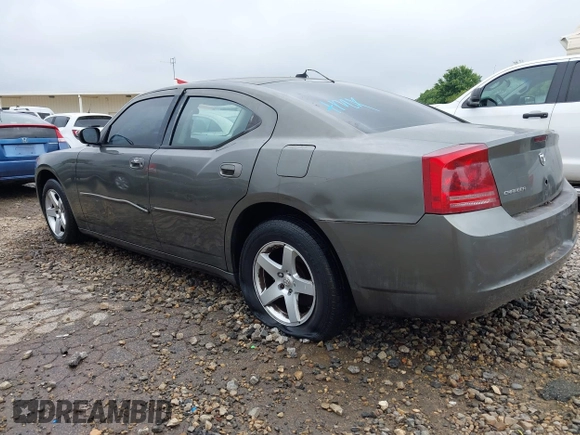 2008 Dodge Charger z VIN 2B3KA43G58H143802, wystawiony jako IAAI lot #42111772 z przebiegiem 225 931 mil mil oraz . Historia ofert i sprzedaży dostępna na DreamBid. Obrazek 3.