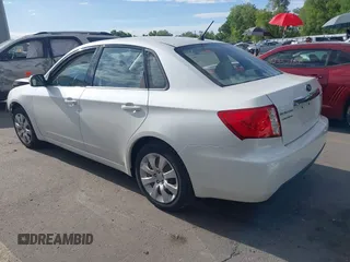 2011 Subaru Impreza 2.5i z VIN JF1GE6A64BH520380, wystawiony jako IAAI lot #42320988 z przebiegiem 83 040 mil mil oraz . Historia ofert i sprzedaży dostępna na DreamBid. Obrazek 3.