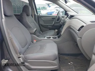 2014 Chevrolet Traverse LS z VIN 1GNKRFKD0EJ158364, wystawiony jako IAAI lot #42355074 z przebiegiem 124 449 mil mil oraz . Historia ofert i sprzedaży dostępna na DreamBid. Obrazek 5.