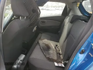 2015 Toyota Yaris L z VIN VNKKTUD37FA039710, wystawiony jako Copart lot #53403255 z przebiegiem 261 266 mil mil oraz Szkoda całkowita • Salvage title. Historia ofert i sprzedaży dostępna na DreamBid. Obrazek 10.