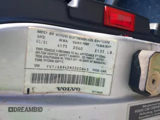 1991 Volvo 900 z VIN YV1JA8942M3020643, wystawiony jako IAAI lot #42130496 z przebiegiem 57 529 mil mil oraz . Historia ofert i sprzedaży dostępna na DreamBid. Obrazek 9.
