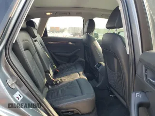 2015 Audi Q5 Premium Plus z VIN WA1DGAFPXFA113801, wystawiony jako Copart lot #59322725 z przebiegiem 121 051 mil mil oraz Szkoda całkowita • Salvage title. Historia ofert i sprzedaży dostępna na DreamBid. Obrazek 11.