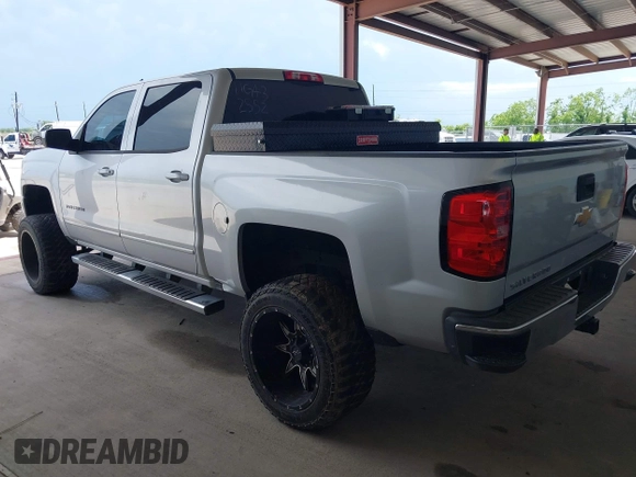 2017 Chevrolet Silverado 1500 LT with VIN 3GCPCRECXHG432552, listed as a IAAI auction lot 42052078 with 67,221 mi miles. Bid and sale history available at carsss.com. Image 3.