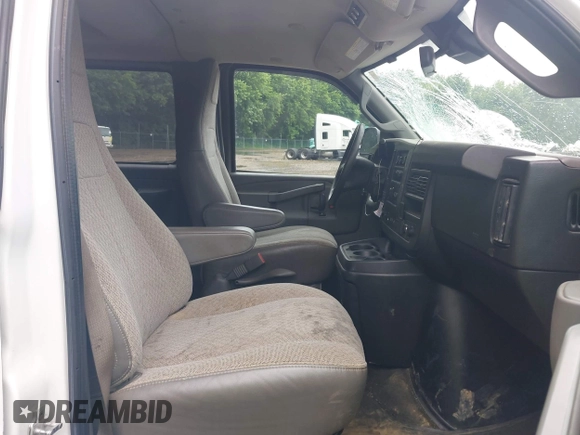 2019 Chevrolet Express Passenger LT с VIN 1GAZGPFG0K1178867, выставлен на аукционе IAAI как лот 42593780 с пробегом 247 989 миль миль и . История ставок и продаж доступна на DreamBid. Изображение 5.