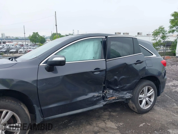 2014 Acura RDX z VIN 5J8TB4H38EL018444, wystawiony jako IAAI lot #42288992 z przebiegiem Nie podano mil oraz . Historia ofert i sprzedaży dostępna na DreamBid. Obrazek 6.