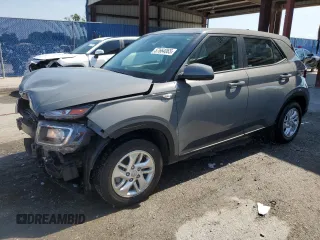 2021 Hyundai Venue SE z VIN KMHRB8A33MU096516, wystawiony jako Copart lot #57664065 z przebiegiem 14 160 mil mil oraz Nie do naprawy • Non repairable. Historia ofert i sprzedaży dostępna na DreamBid. Obrazek 1.