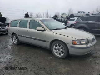 2003 Volvo V70 with VIN YV1SW58D832305714, listed as a Copart auction lot 50026495 with 154,521 mi miles and Salvage Title. Bid and sale history available at DreamBid. Image 4.