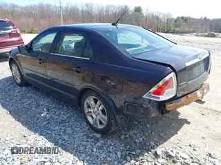 2007 Ford Fusion SEL with VIN 3FAHP02197R189283, listed as a IAAI auction lot 42008917 with 139,508 mi miles. Bid and sale history available at carsss.com. Image 3.