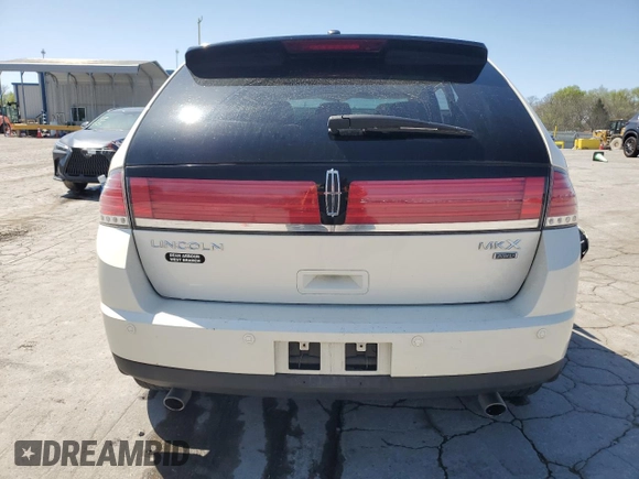 2008 Lincoln MKX z VIN 2LMDU88C98BJ14575, wystawiony jako Copart lot #52404995 z przebiegiem 78 638 mil mil oraz Szkoda całkowita • Salvage title. Historia ofert i sprzedaży dostępna na DreamBid. Obrazek 6.